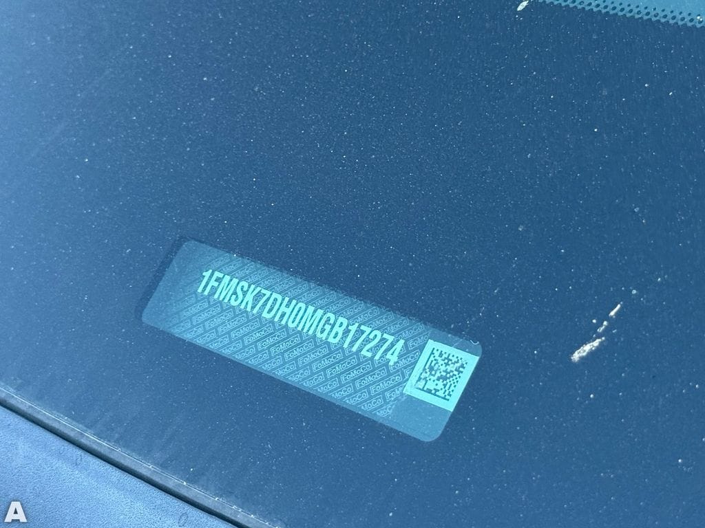 Used 2021 Black Ford XLT image 13