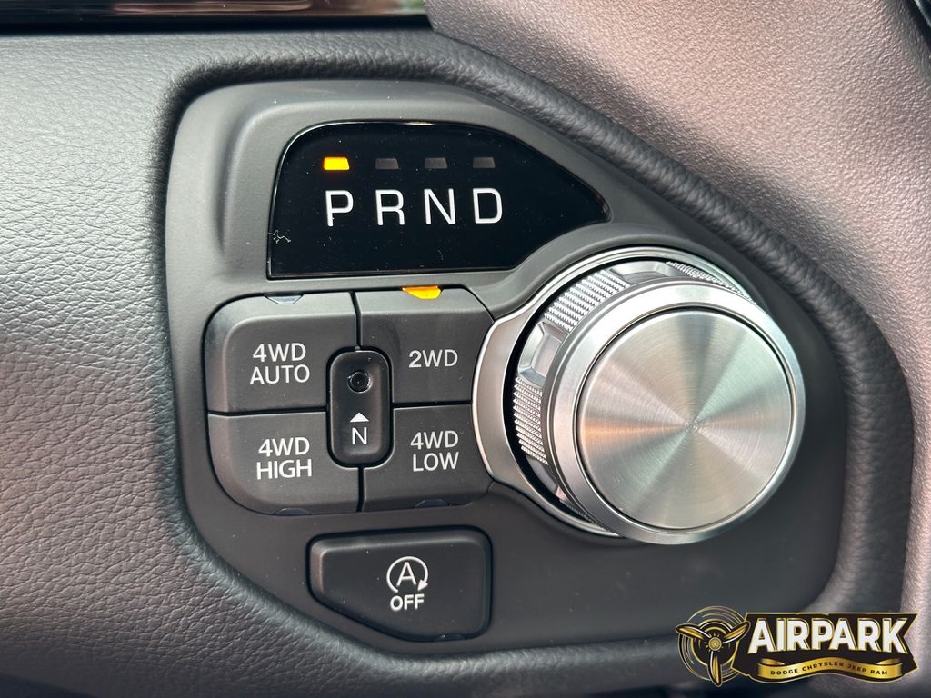 New 2026 Diamond Black Crystal Pearlcoat Ram Laramie image 21