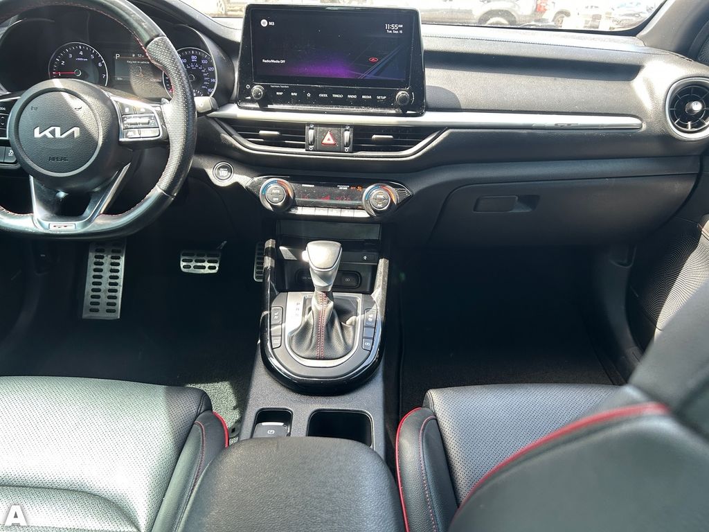 Used 2022 Currant Red Kia GT image 15