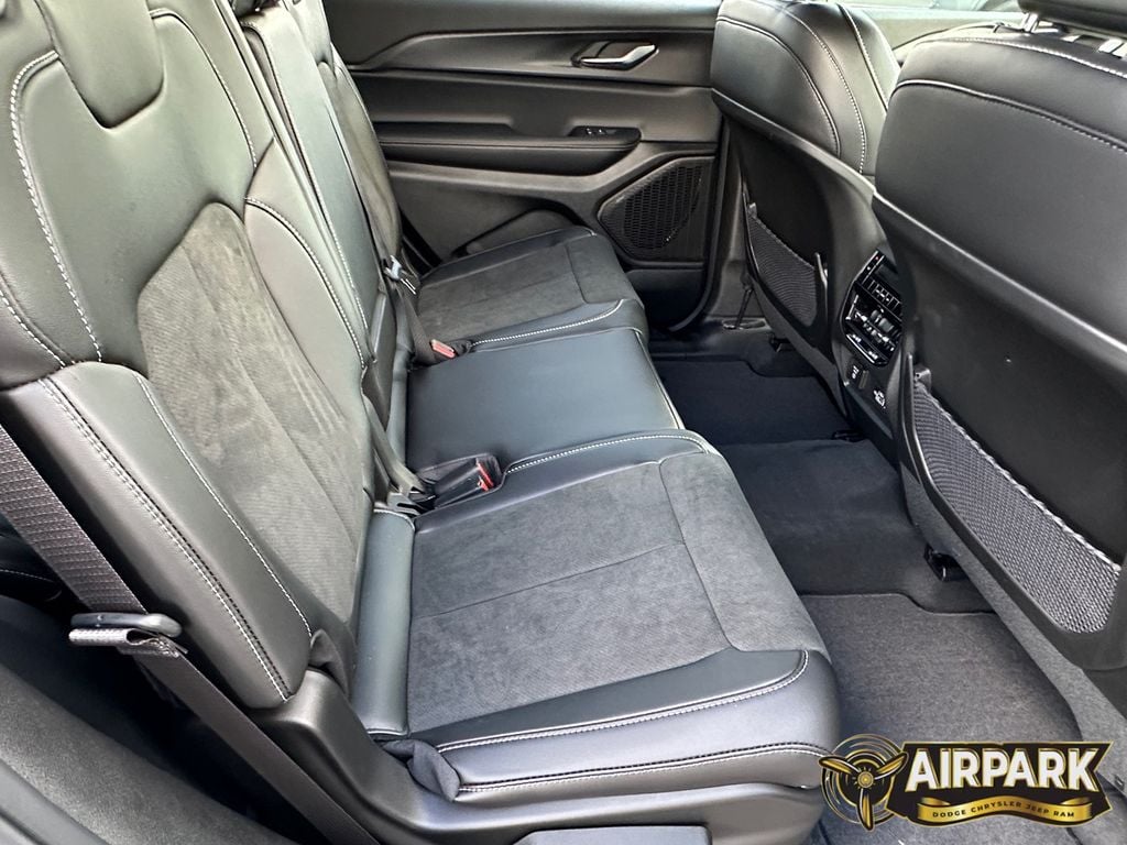 New 2025 Silver Zynith Jeep Laredo image 13