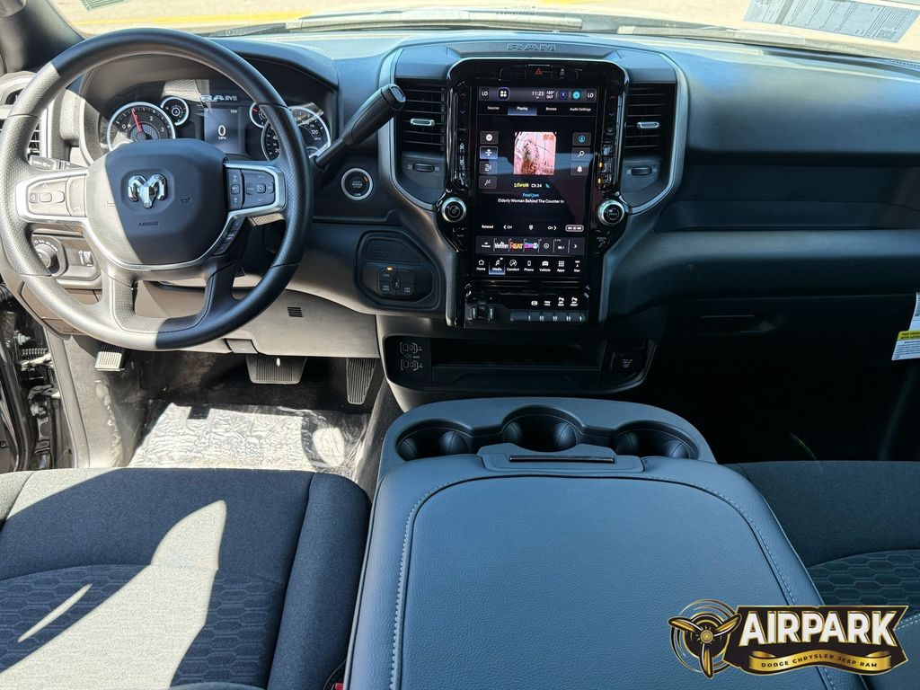 New 2026 Diamond Black Crystal Pearlcoat Ram Tradesman image 18