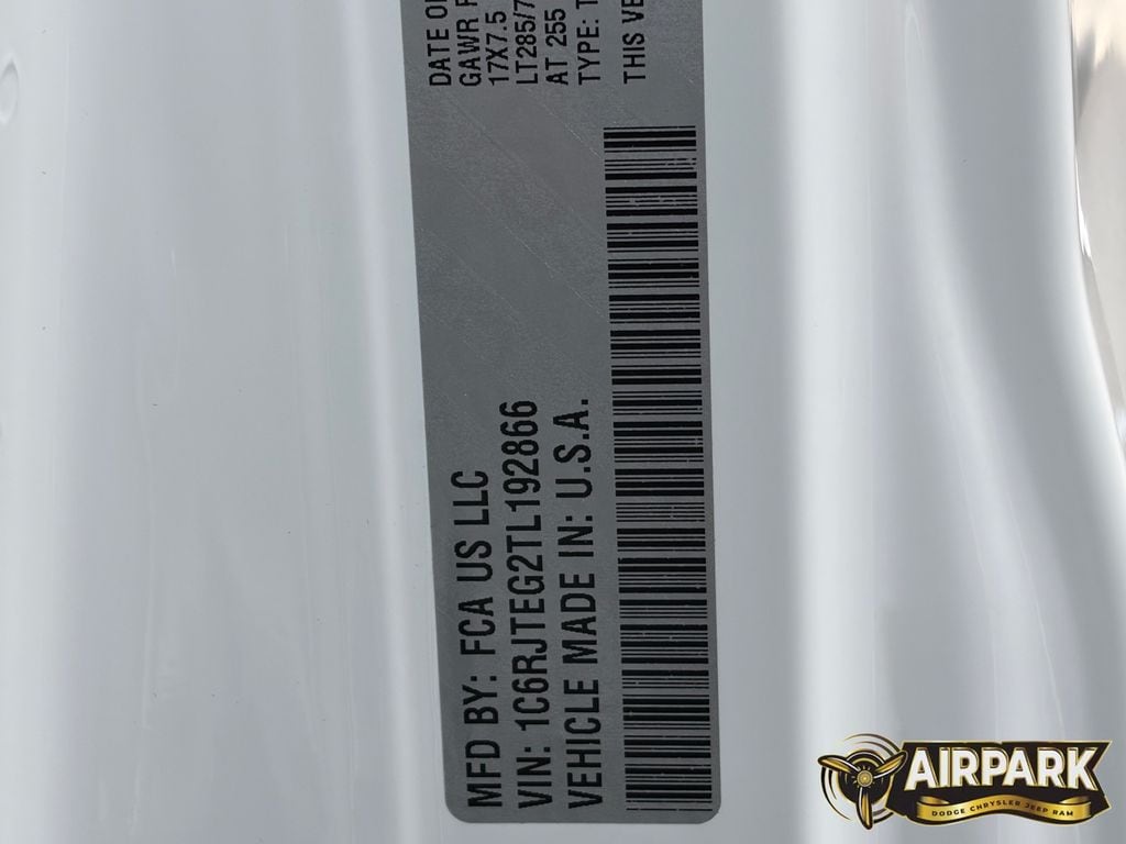 New 2026 Bright White Jeep Mojave image 33