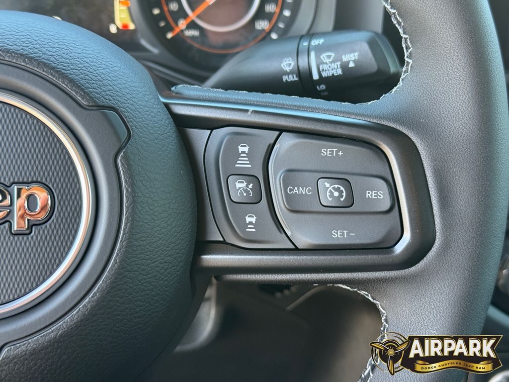 New 2026 Black Jeep Mojave image 21