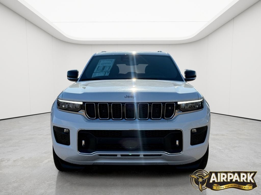 New 2025 Bright White Jeep Overland image 5