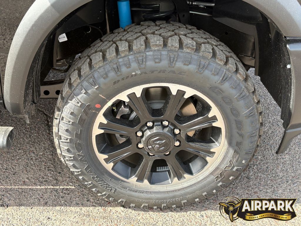 New 2026 Diamond Black Crystal Pearlcoat Ram Tradesman image 9