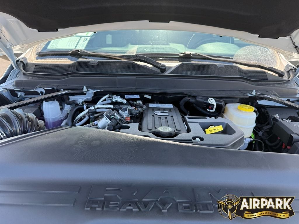 New 2026 Bright White Ram Tradesman image 29