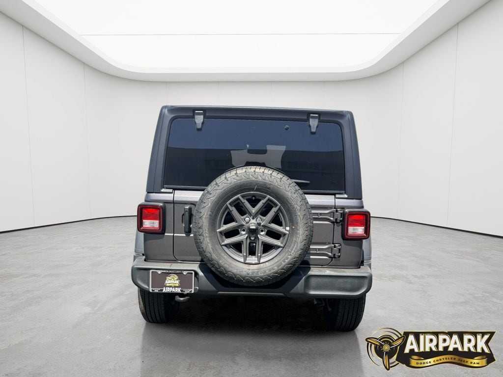 New 2026 Granite Crystal Jeep Sport image 5