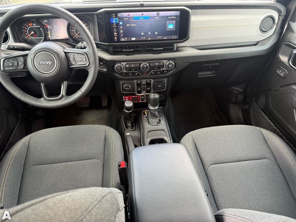 Used 2025 Granite Crystal Metallic Clearcoat Jeep Willys image 27