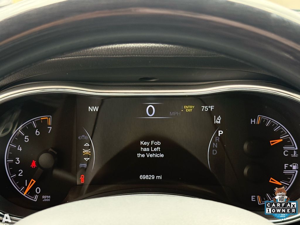 Used 2020 Diamond Black Crystal Pearlcoat Jeep Summit image 18