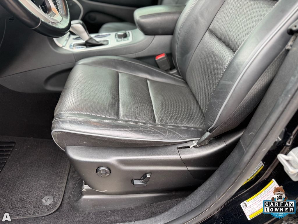 Used 2020 Diamond Black Crystal Pearlcoat Jeep Summit image 13