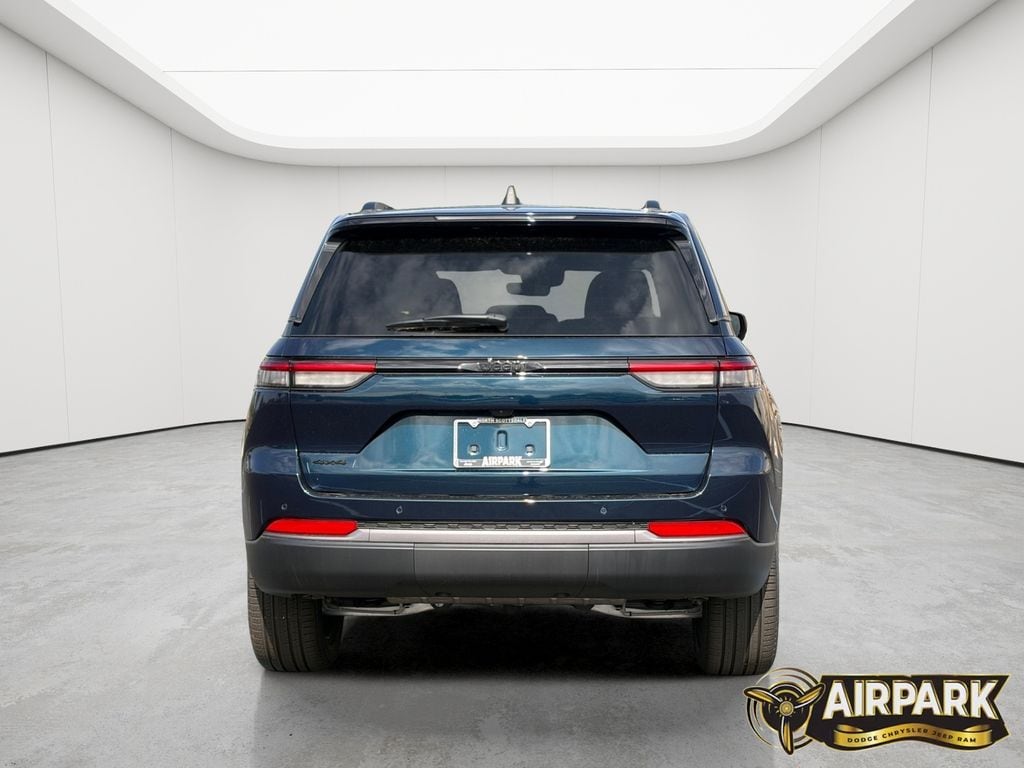New 2026 Fathom Blue Pearlcoat Jeep Limited image 6