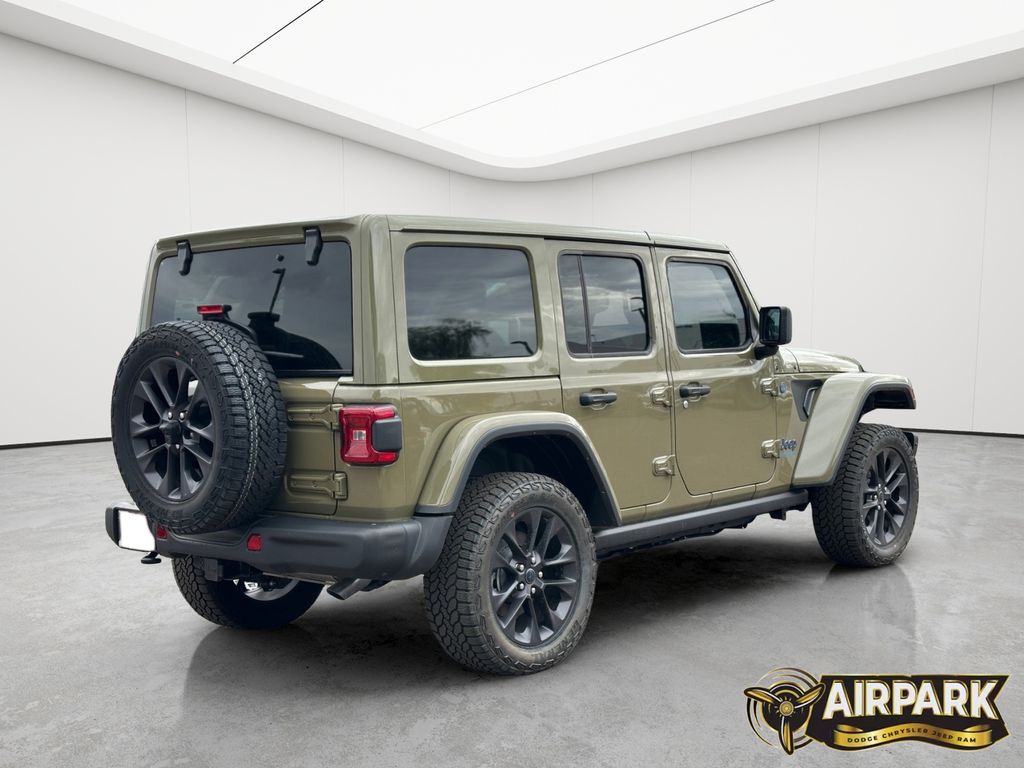 New 2025 41 Jeep Sahara image 4