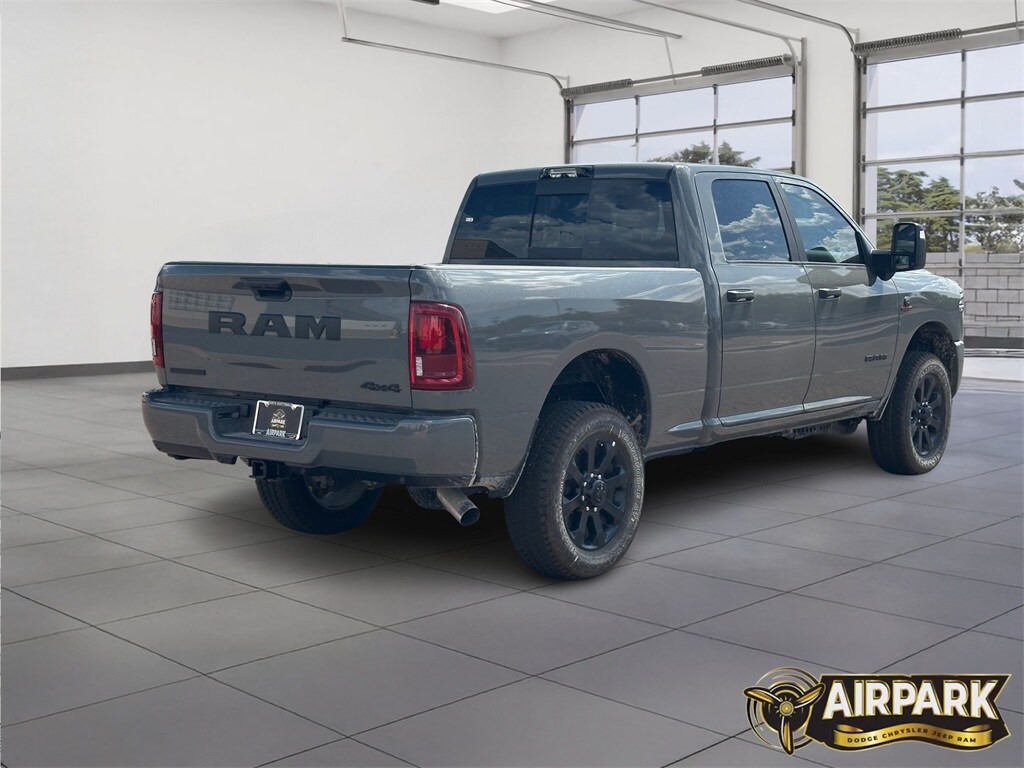 2026 Ram 3500 Big Horn photo 4