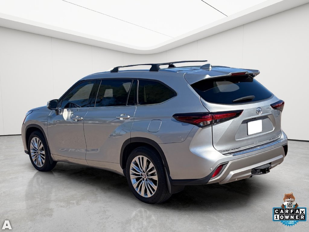 Used 2025 Toyota Highlander Platinum SUV
