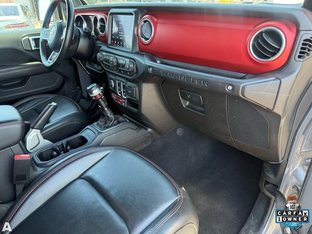 Used 2022 Sting-Gray Clearcoat Jeep Rubicon image 27