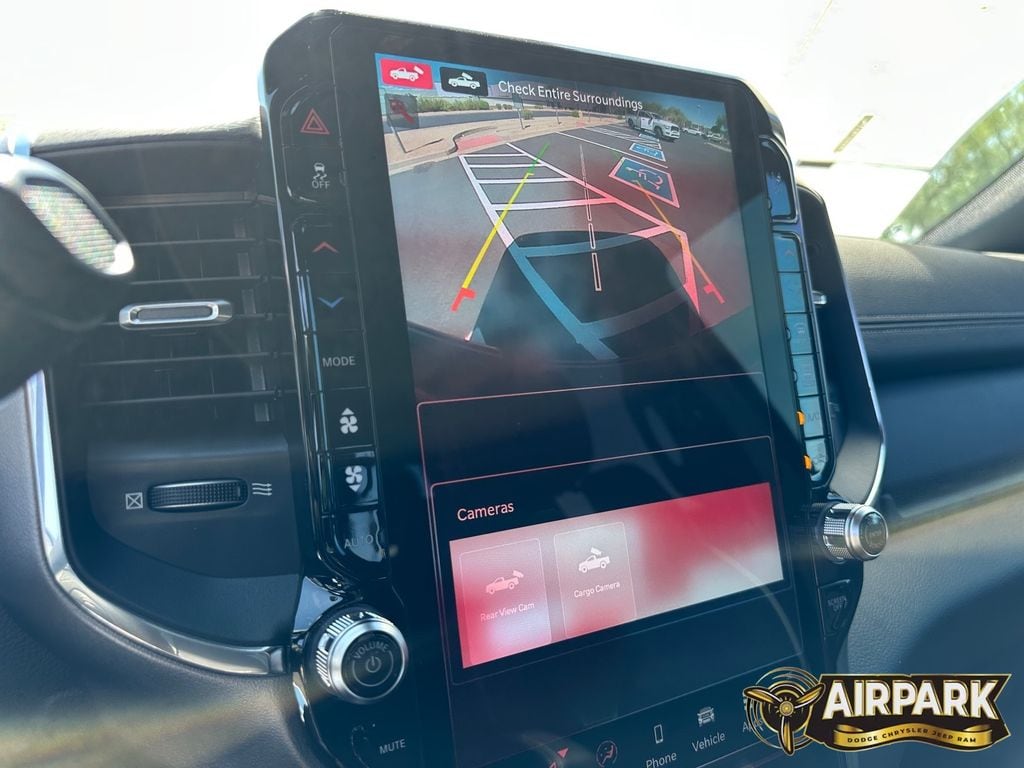 New 2026 Diamond Black Crystal Pearlcoat Ram Laramie image 18