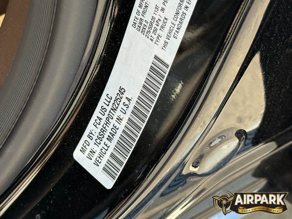 New 2026 Diamond Black Crystal Pearlcoat Ram Limited image 28