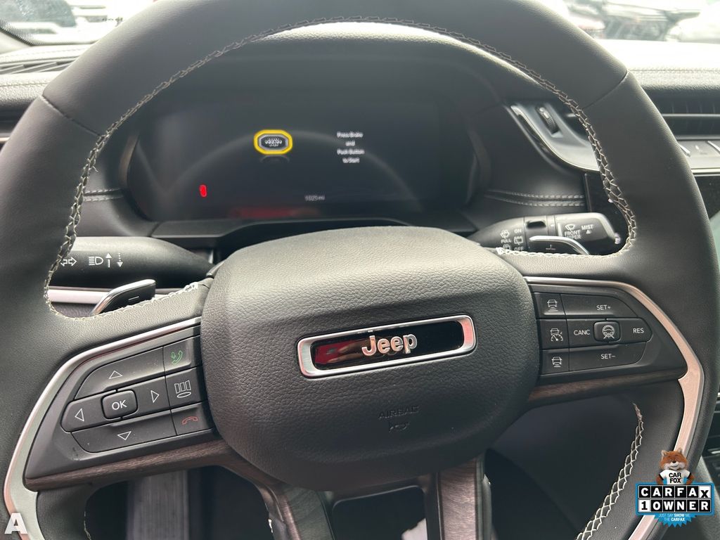 Used 2026 Baltic Gray Metallic Clearcoat Jeep Altitude image 9