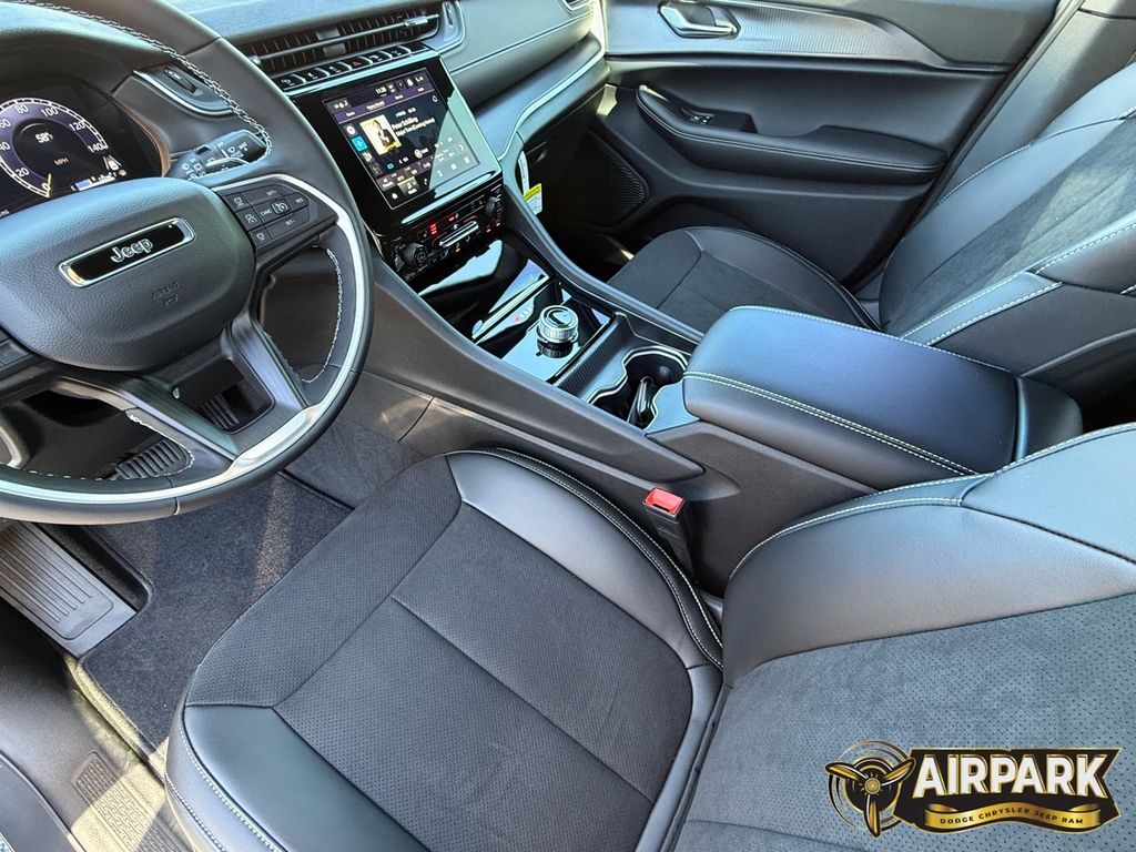 New 2025 Silver Zynith Jeep Laredo image 11