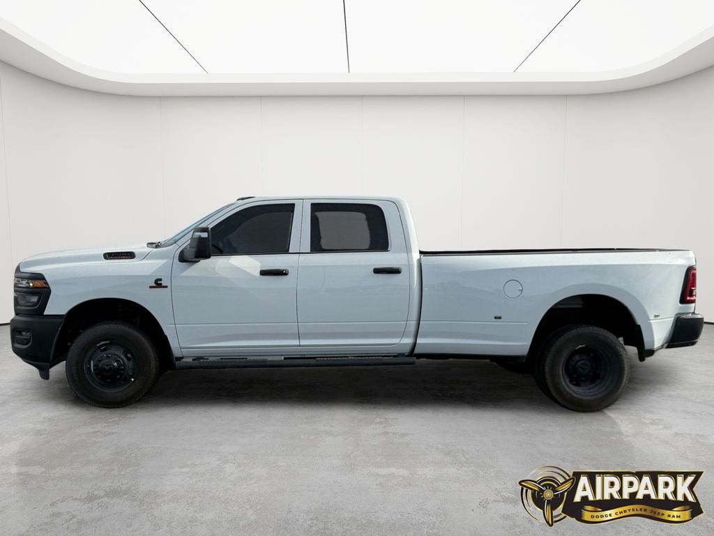 New 2026 Bright White Ram Tradesman image 8