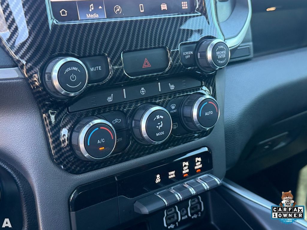 Used 2022 Granite Crystal Metallic Clearcoat Ram Big Horn/Lone Star image 22