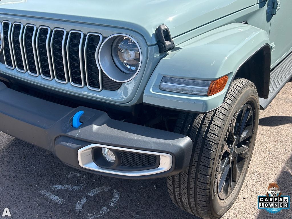 Used 2024 Earl Clearcoat Jeep Sahara 4xe image 6