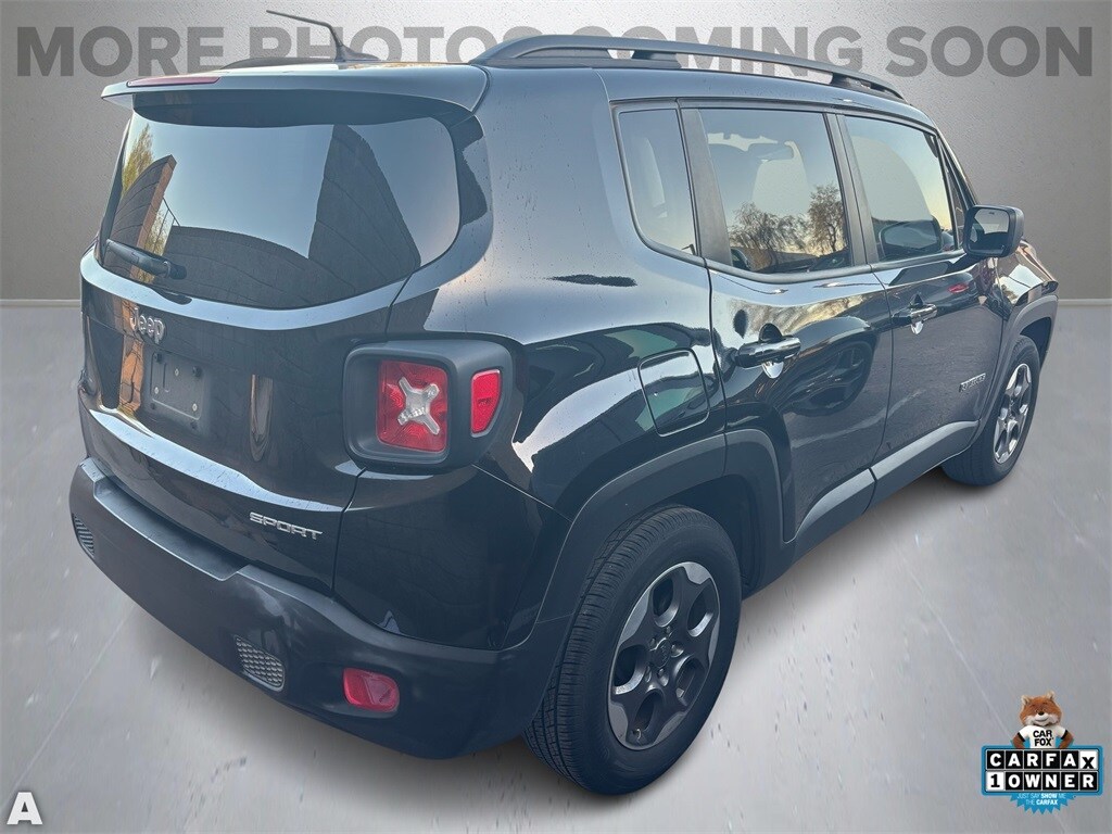 2016 Jeep Renegade Sport photo 3