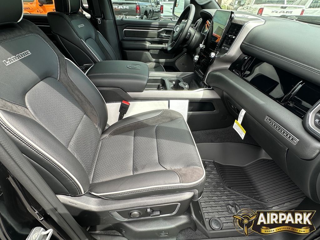 New 2026 Diamond Black Crystal Pearlcoat Ram Laramie image 12