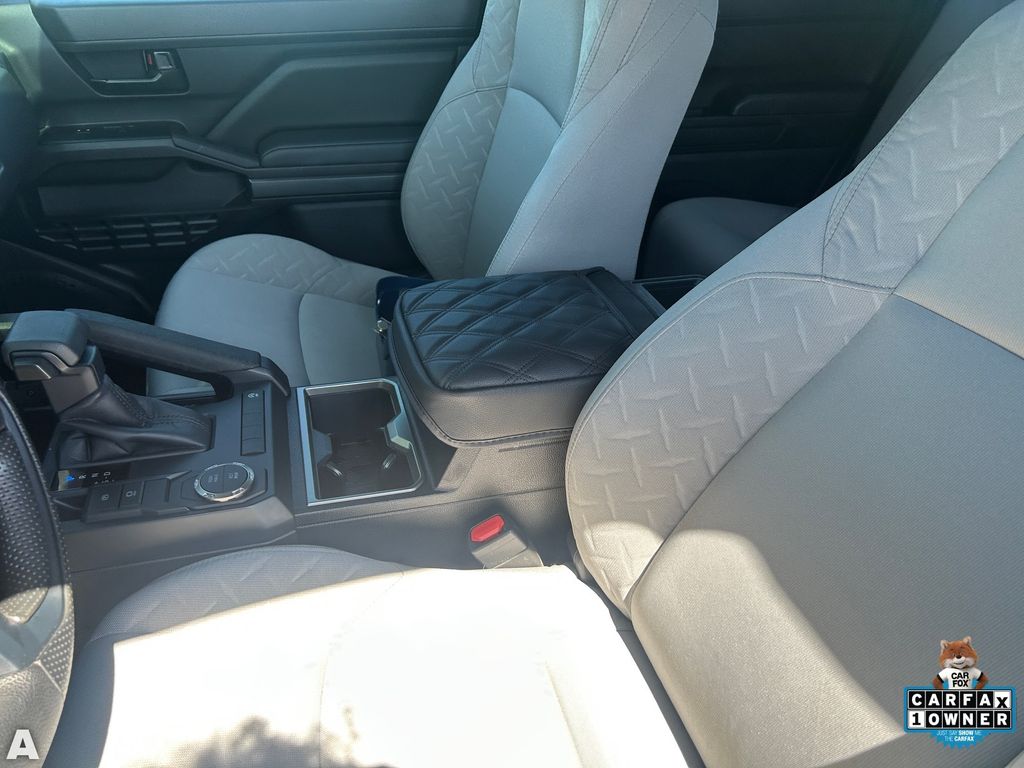 Used 2025 Underground Toyota SR5 image 17