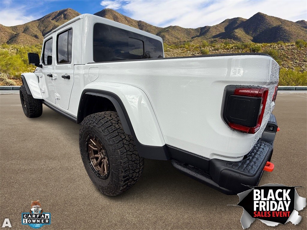 Used 2024 Jeep Gladiator Mojave Truck