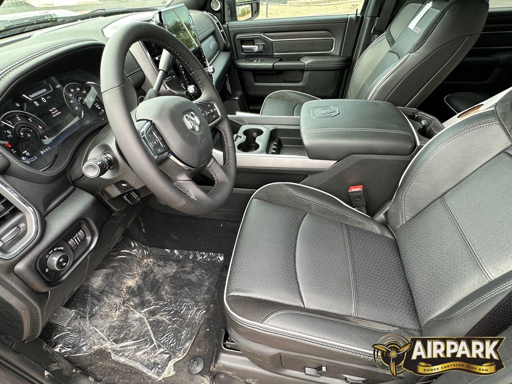 New 2026 Diamond Black Crystal Pearlcoat Ram Laramie image 14
