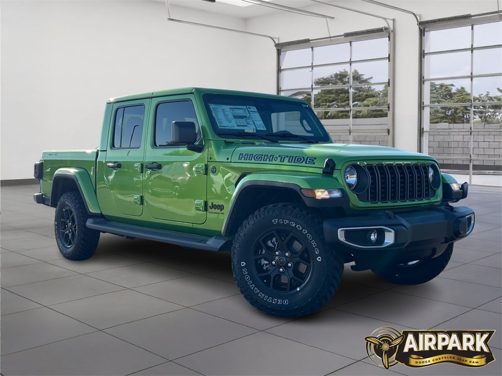 New 2025 Jeep Gladiator Sport Pickup
