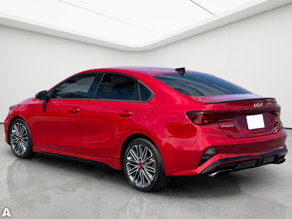 Used 2022 Currant Red Kia GT image 4