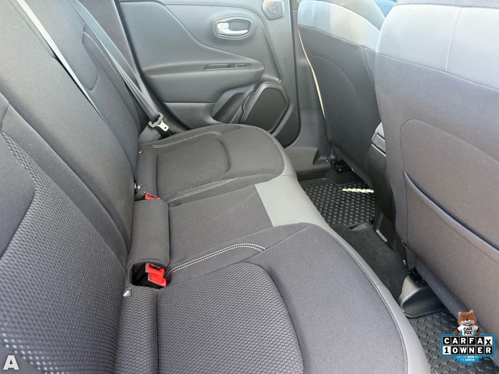 Certified Used 2023 Slate Blue Pearlcoat Jeep Altitude image 27