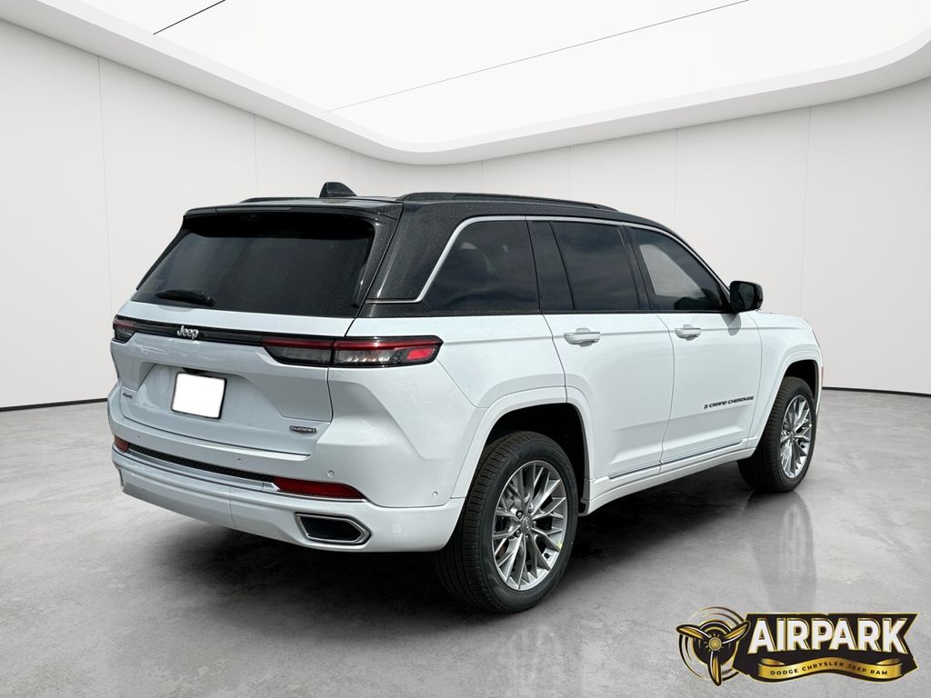 New 2025 Bright White Jeep Summit image 4