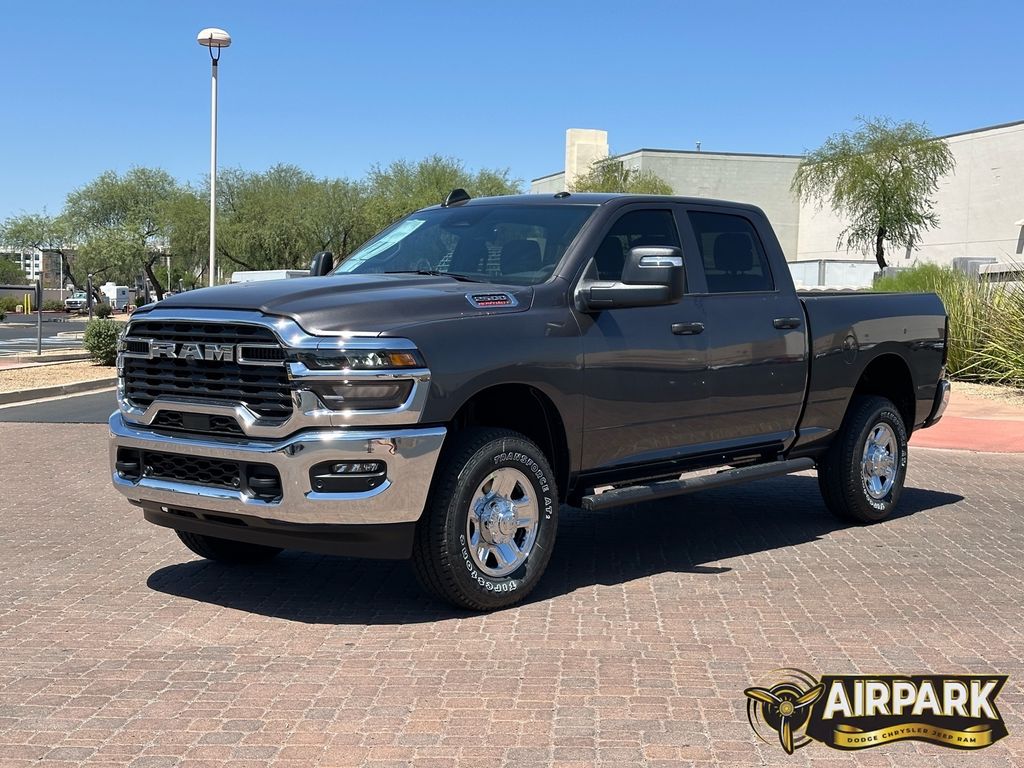New 2025 Granite Crystal Ram Tradesman image 9