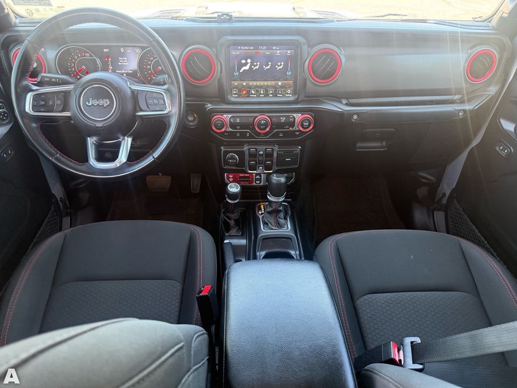 Used 2022 Silver Zynith Clearcoat Jeep Rubicon image 26