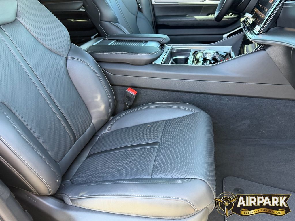 New 2026 Baltic Gray Jeep Limited image 12