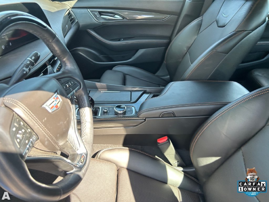 Used 2025 Coastal Blue Metallic Cadillac V-Series image 19