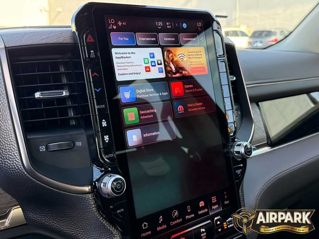 New 2026 Diamond Black Crystal Pearlcoat Ram Limited image 17