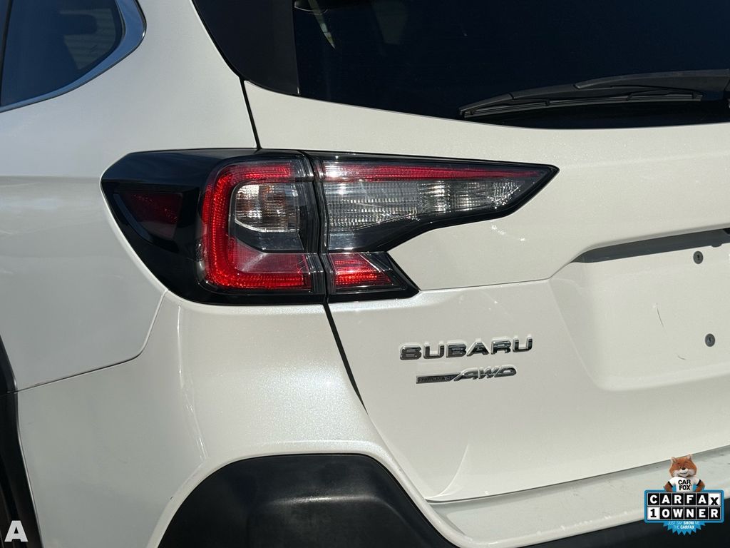 Used 2023 Crystal White Pearl Subaru Premium image 9