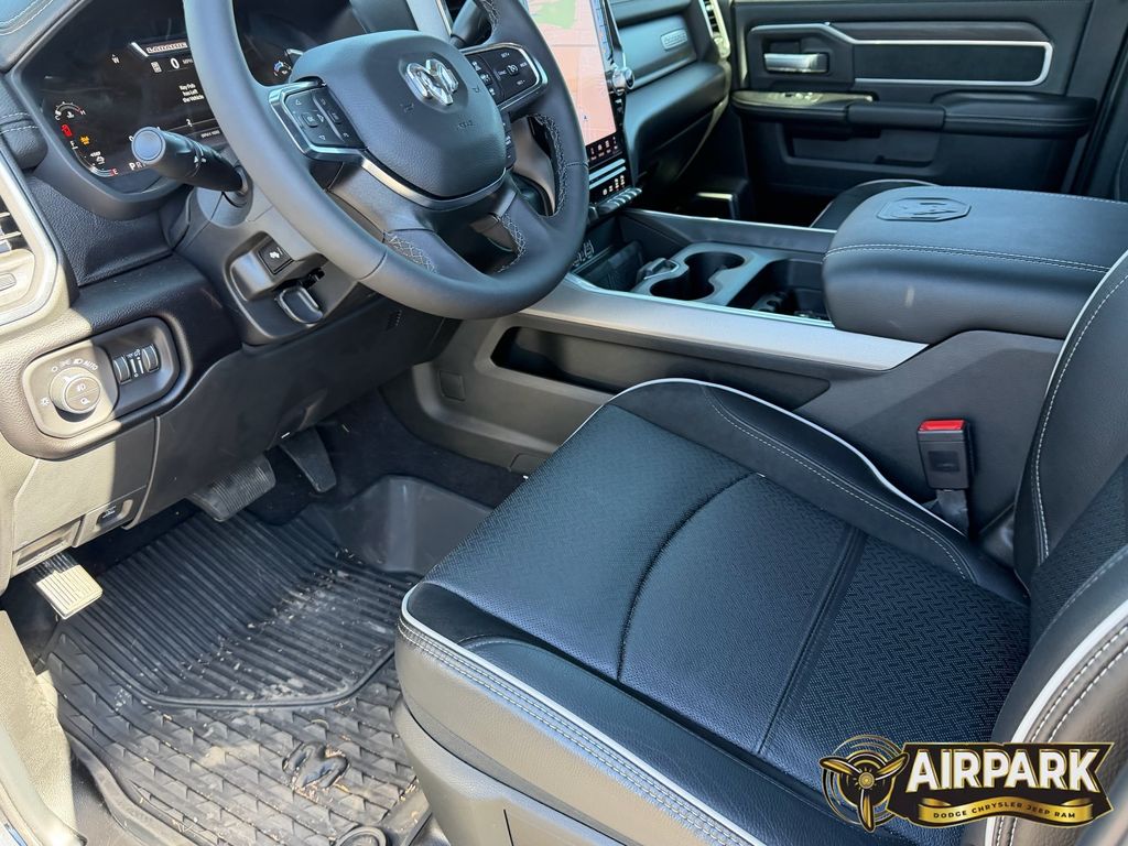 2026 RAM 2500 Laramie - Photo 17