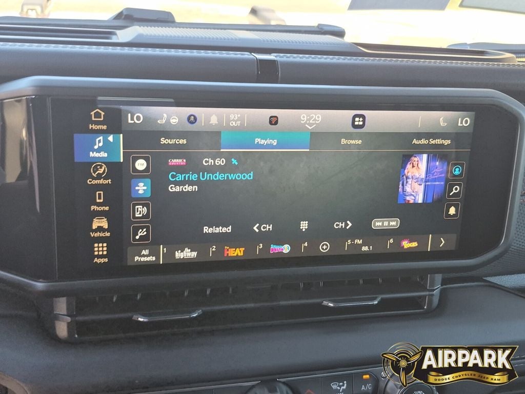 New 2026 Reign Jeep Rubicon image 25