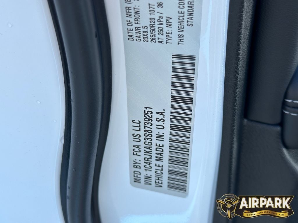 New 2025 Bright White Jeep Laredo image 22