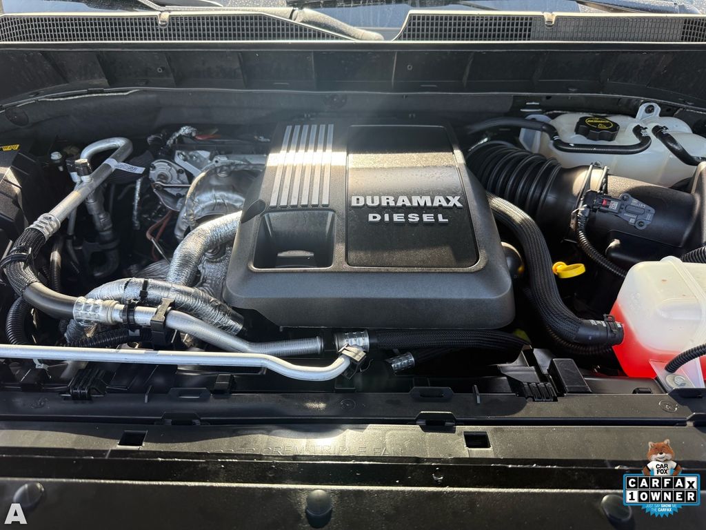 Used 2025 Black Chevrolet High Country image 30