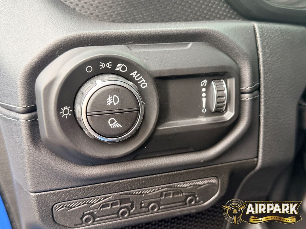 New 2026 Hydro Blue Pearlcoat Jeep Rubicon image 14