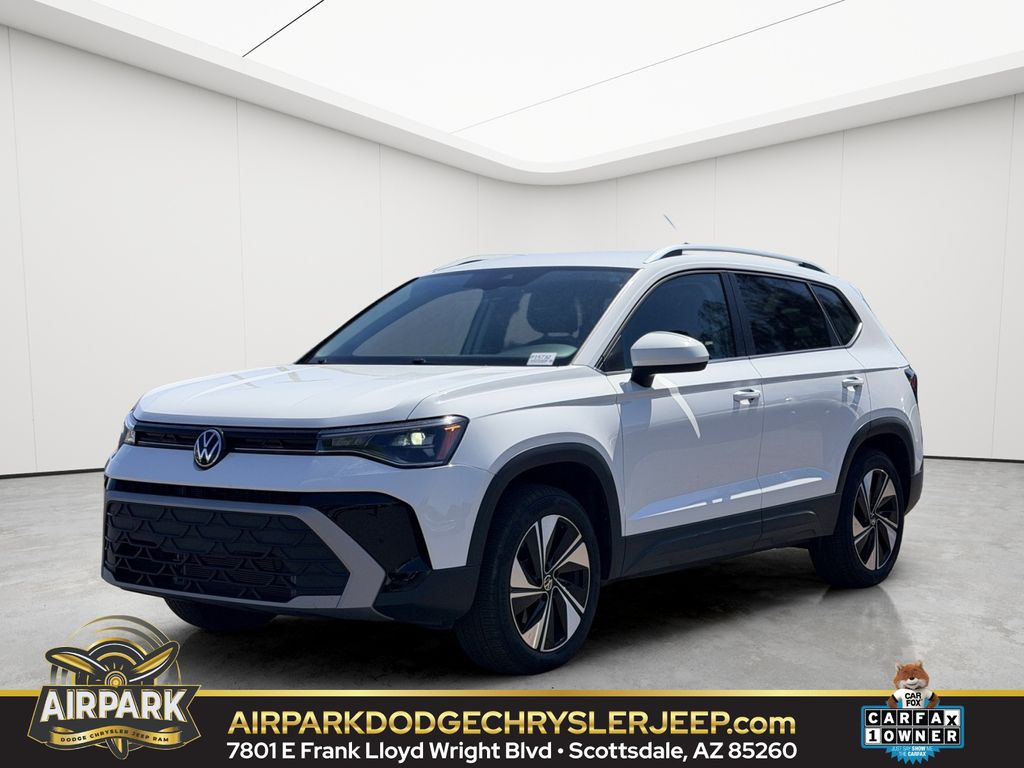 2025 Volkswagen Taos 1.5T SE 4Motion's photo