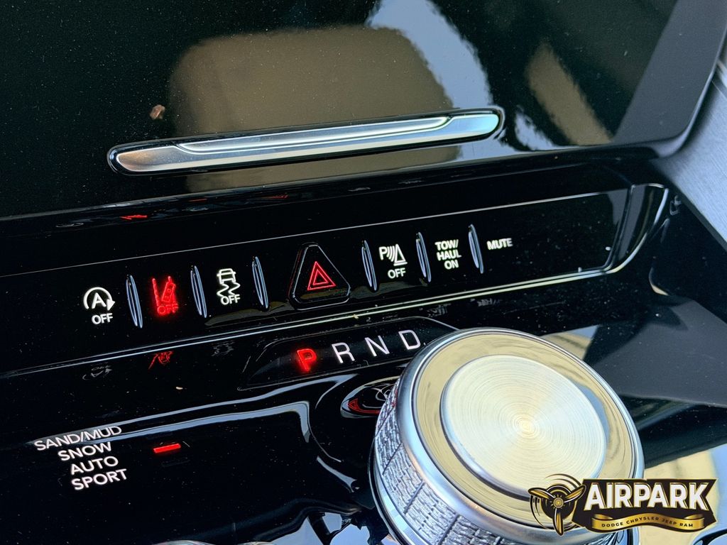 New 2026 High Gloss Black Jeep Base image 29