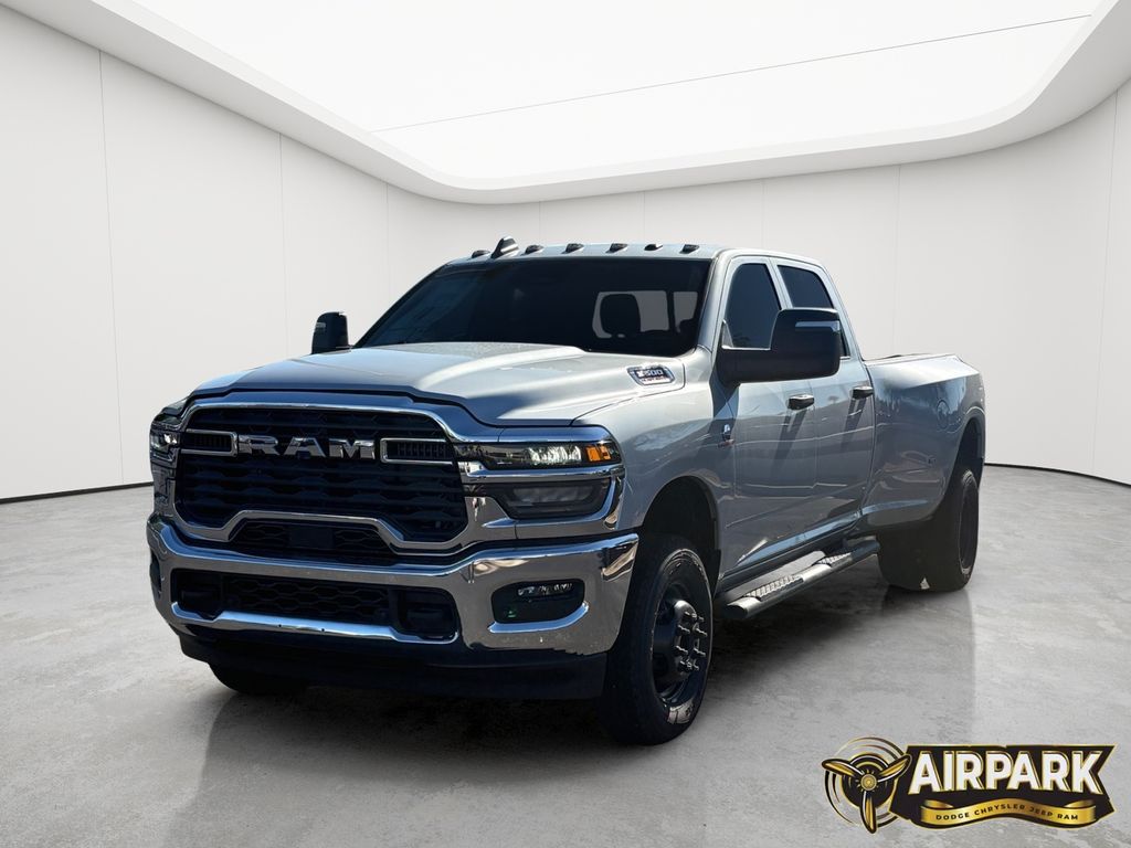 New 2026 Silver Zynith Ram Tradesman image 8