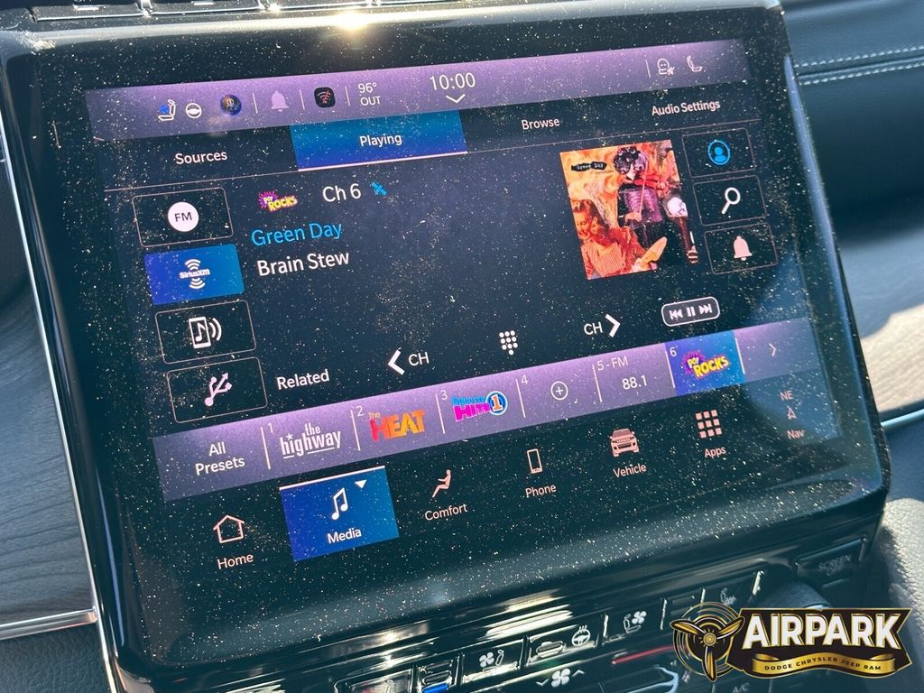 New 2025 Bright White Jeep Overland image 21